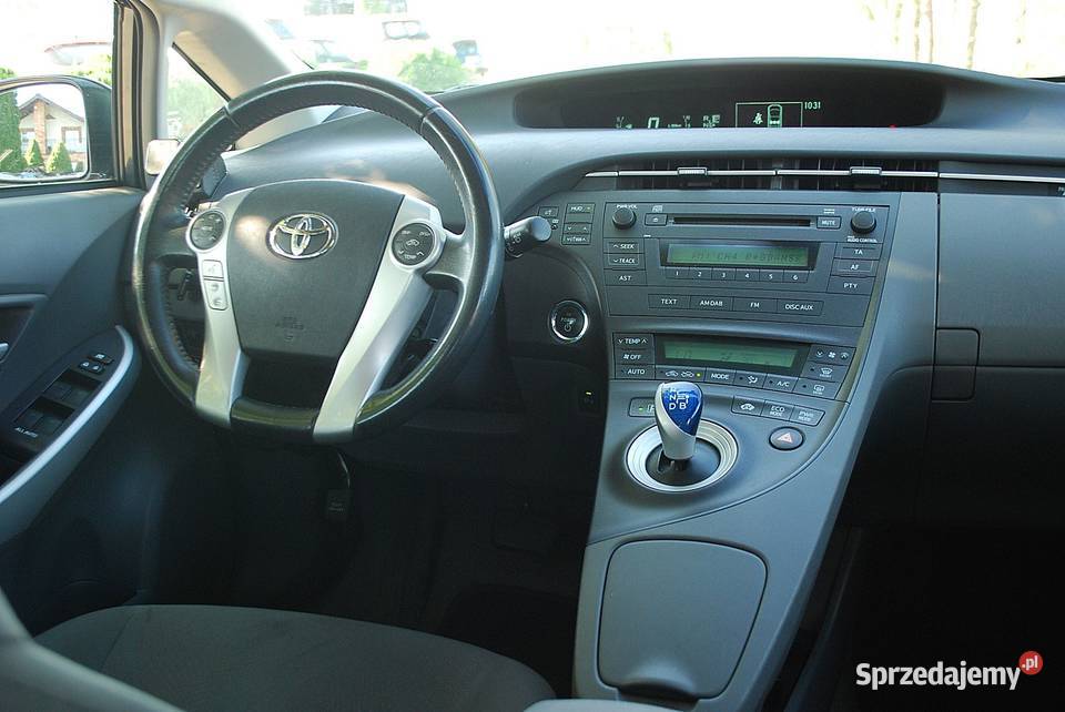 Toyota Prius 18 benzynaGAZ LPG Hybryda nieuszkodzony Włynkówko