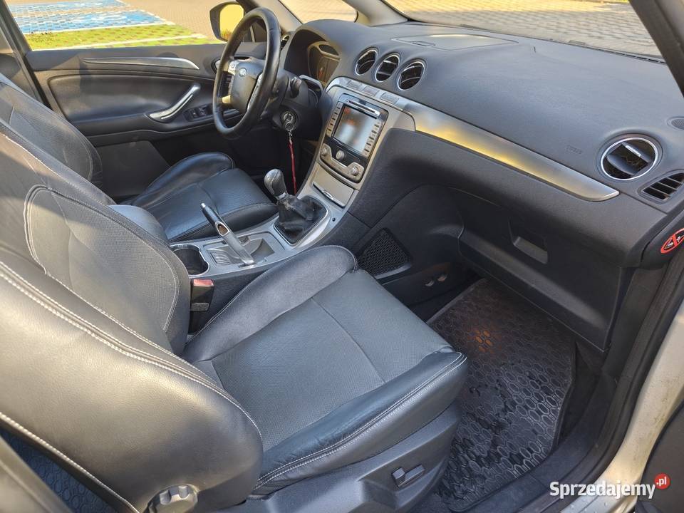 Ford S 20 benzyna 145 2009r Titanium Wrocław