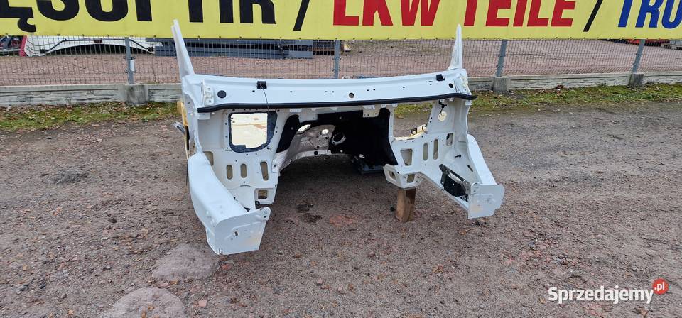 IVECO DAILY ĆWIARTKA PRZÓD Z PODŁOGĄ PODŁUŻNICE