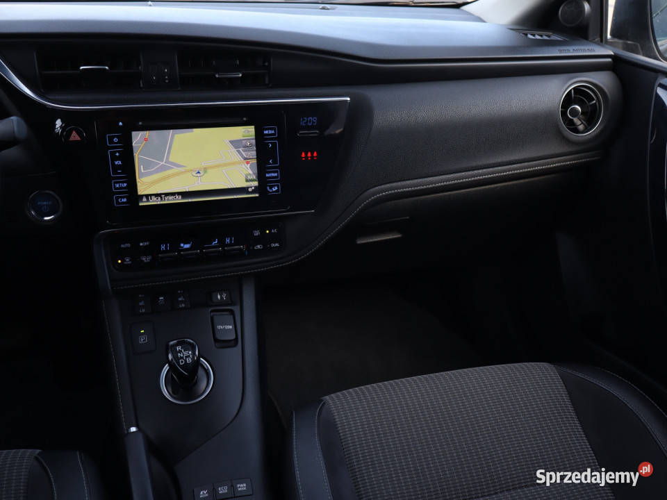 Toyota Auris Hybrid Bielany Wrocławskie