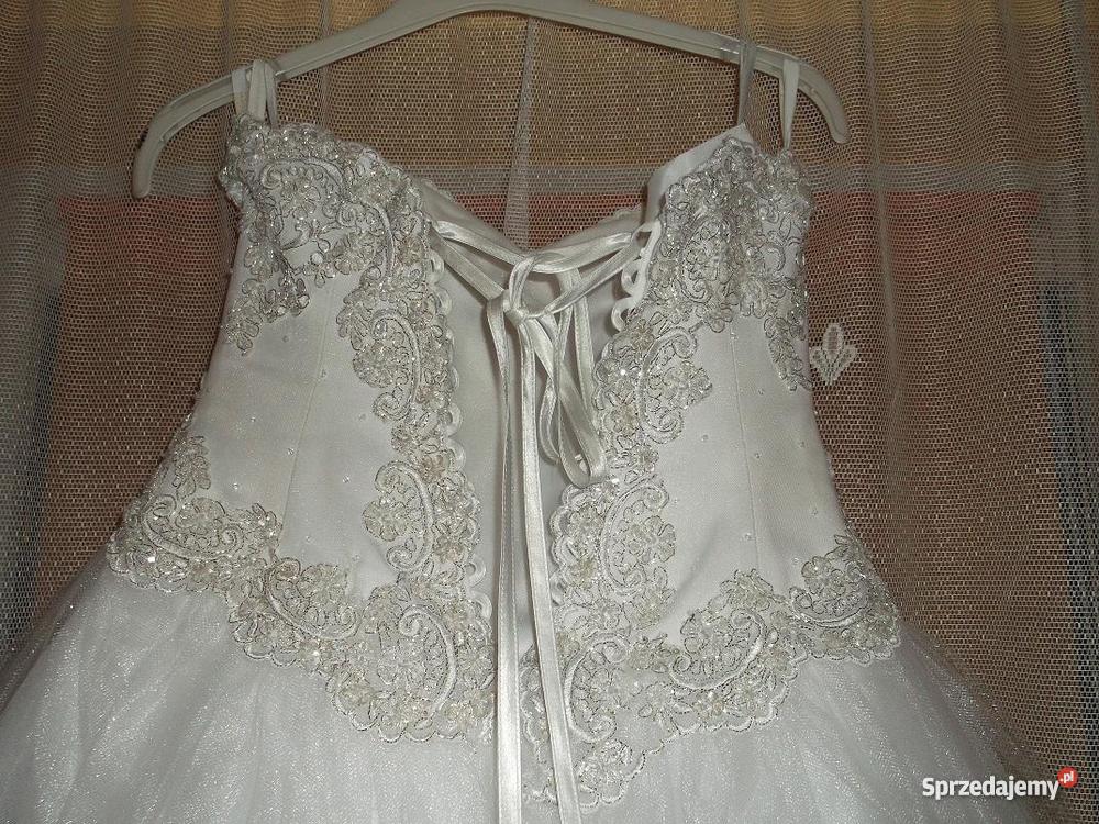 suknię ślubną EMMI MARIAGE MARABU biały Pruszcz Gdański