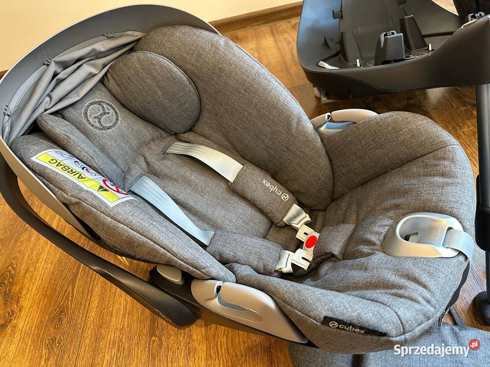 Sprzedam foteliki CYBEZ z bazą 0 - 13 kg Czeladź