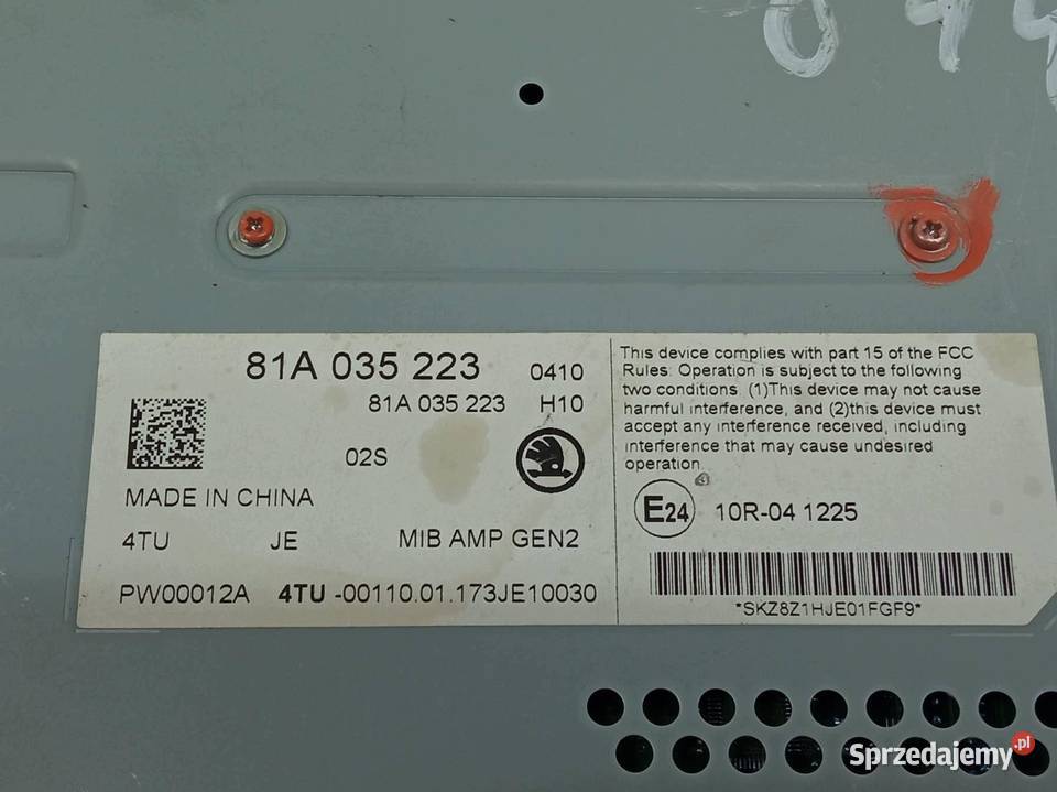 WZMACNIACZ 81A035223 Skoda Superb III 20152024 Rok produkcji 2017