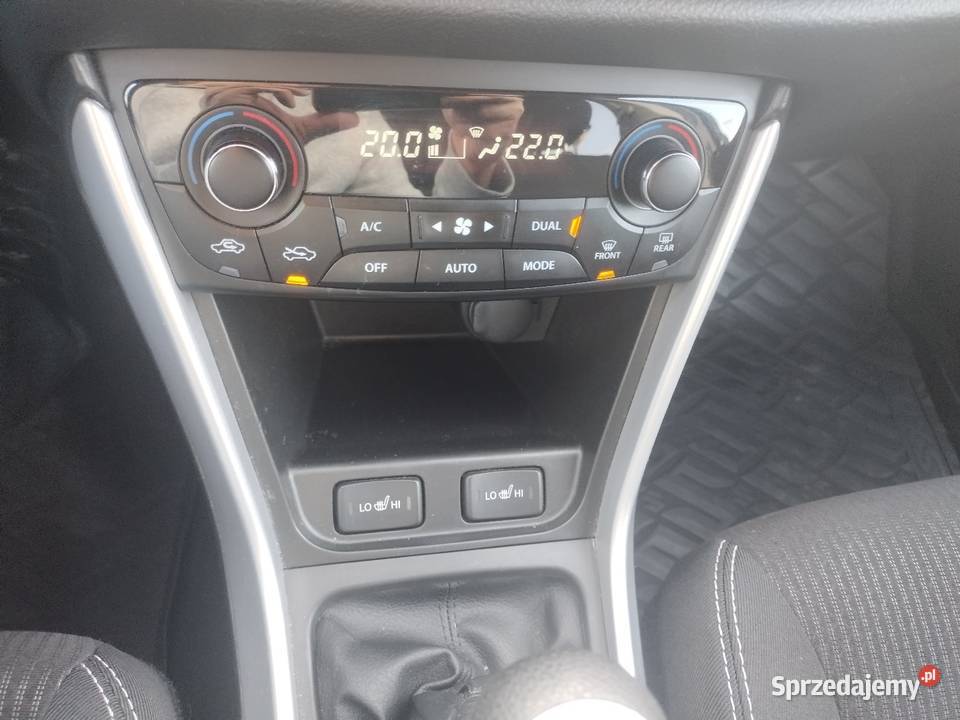Suzuki SX4 SCross 2019 14 benzyna Salon Polska przyciemniane szyby sprzedam