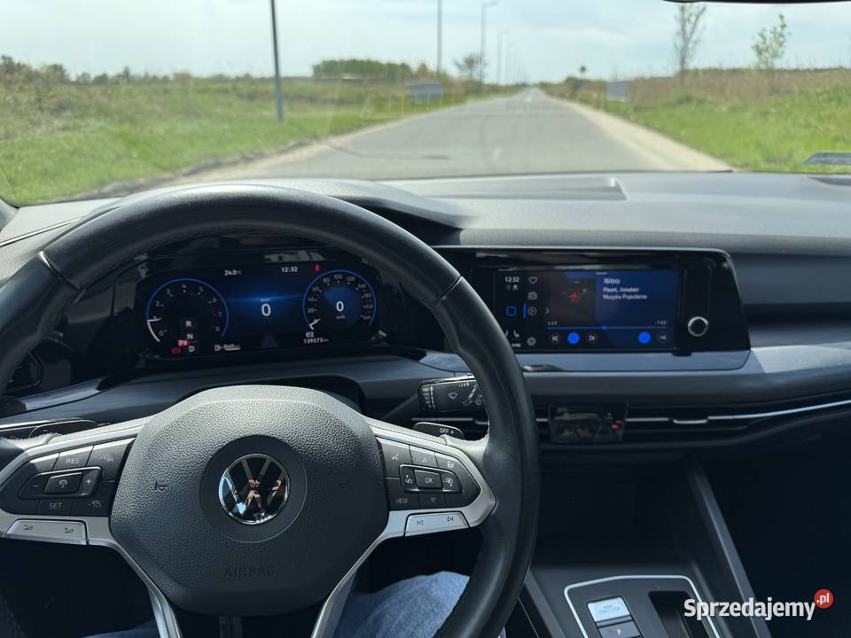 Volkswagen Golf 8 15 eTSI 150 DSG 144 Polski wielkopolskie Konin