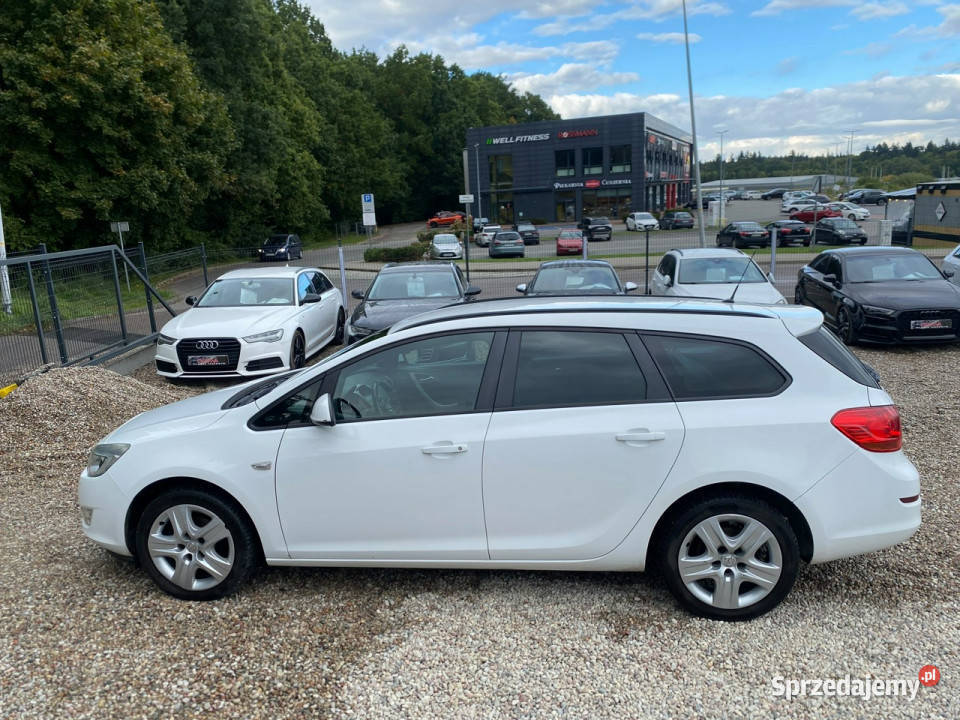 Opel Astra 14 turbo 140 klimatronik podgrzewane autoalarm Astra Gdańsk