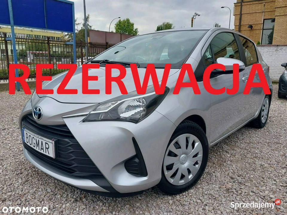 Toyota Yaris SALON 100 bezwypadkowa niski asystent pasa ruchu mazowieckie Warszawa