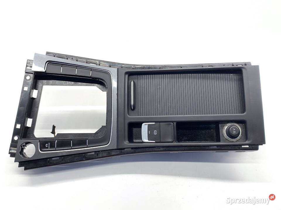 UCHWYT NA NAPOJE VW GOLF VII 5G1863245F