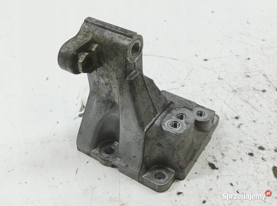 ŁAPA WSPORNIK 16 16V VVTI Toyota Corolla XI 2013 sprzedam