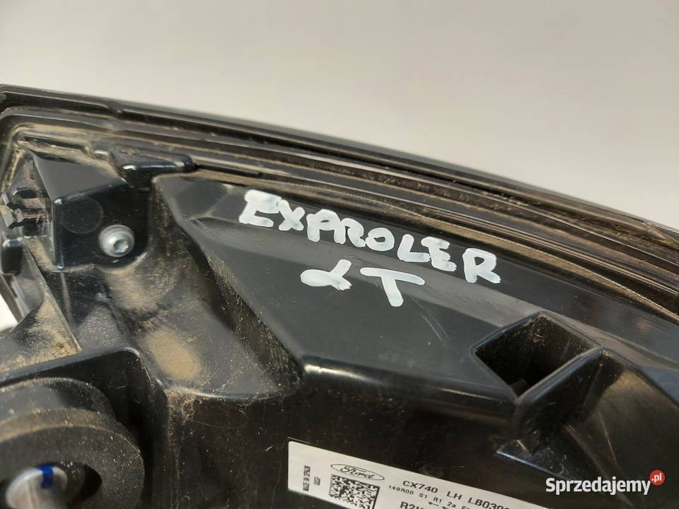 Ford Explorer VII R2KB LAMPA LEWA TYŁ TYLNA