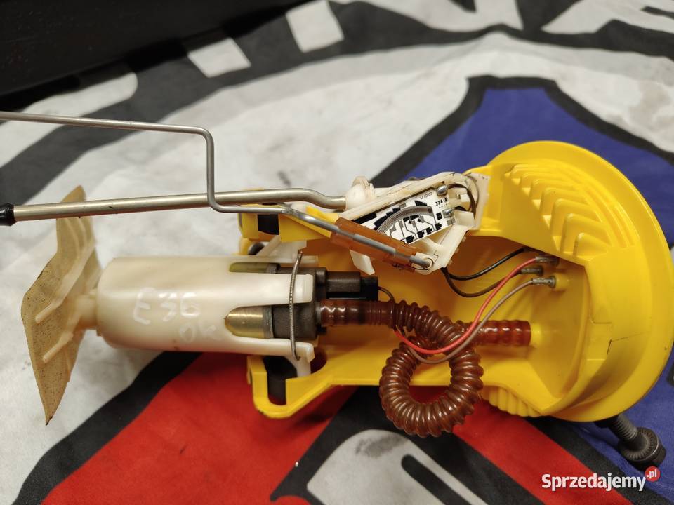 Bmw e36 pompa paliwa kompletna 100 sprawna Układ paliwowy łódzkie Aleksandrów Łódzki sprzedam