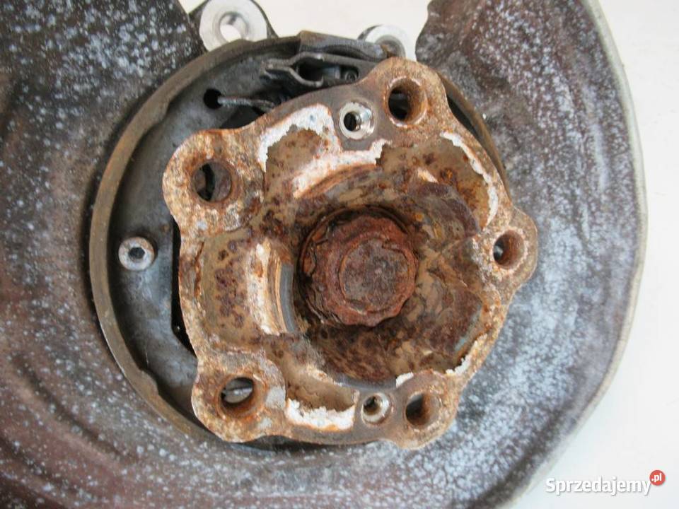 ZWROTNICA PIASTA LEWA TYŁ BMW F22 osobowe