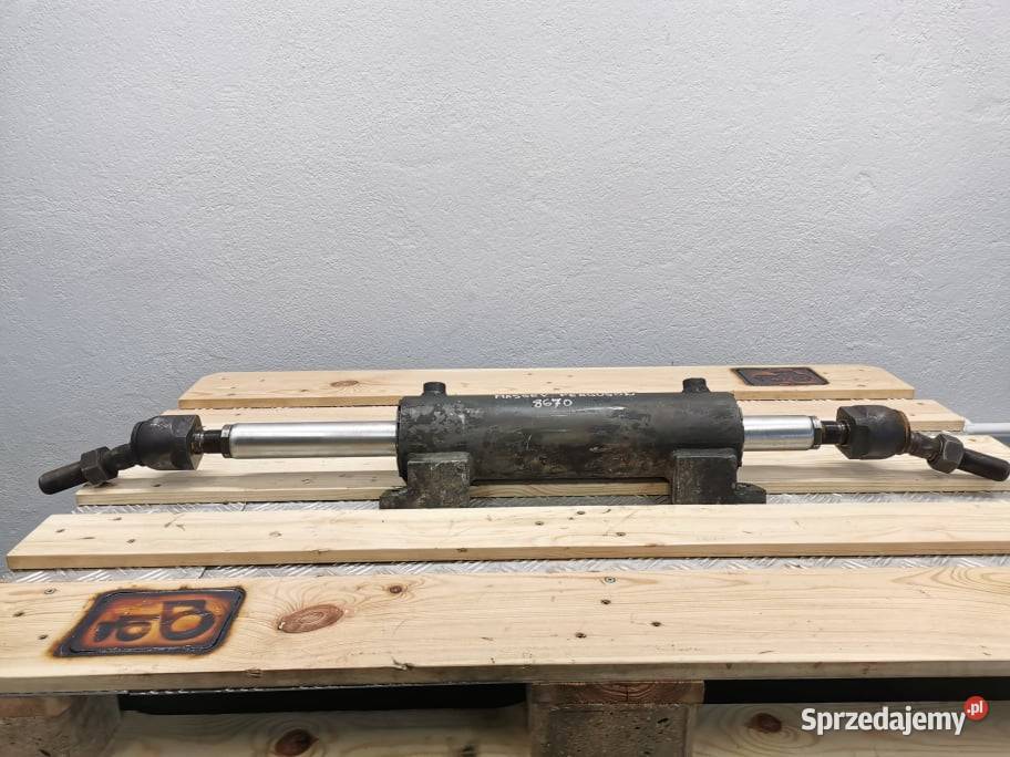 Massey Ferguson 8670 Cylinder hydrauliczny Pozostałe Wilkowo sprzedam