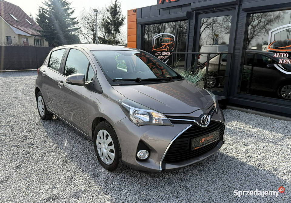 Toyota Yaris Salon Polska Bezwypadkowy Kamera kujawsko-pomorskie Bydgoszcz