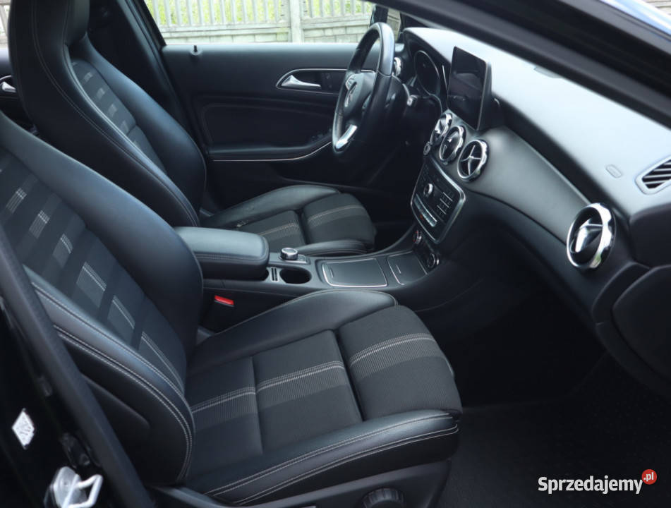Mercedes GLA GLA 200 benzyna Łódź