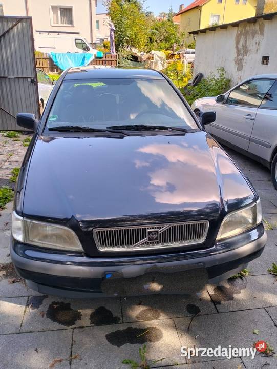 Volvo V40 nowe OC i przegląd kurtyny powietrzne Chojnice