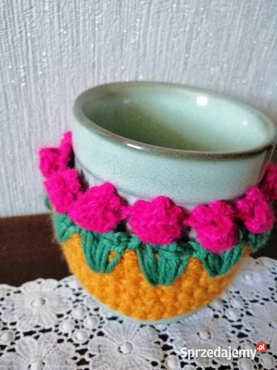 Zestaw 2 kubków z ocieplaczami i podkładkami