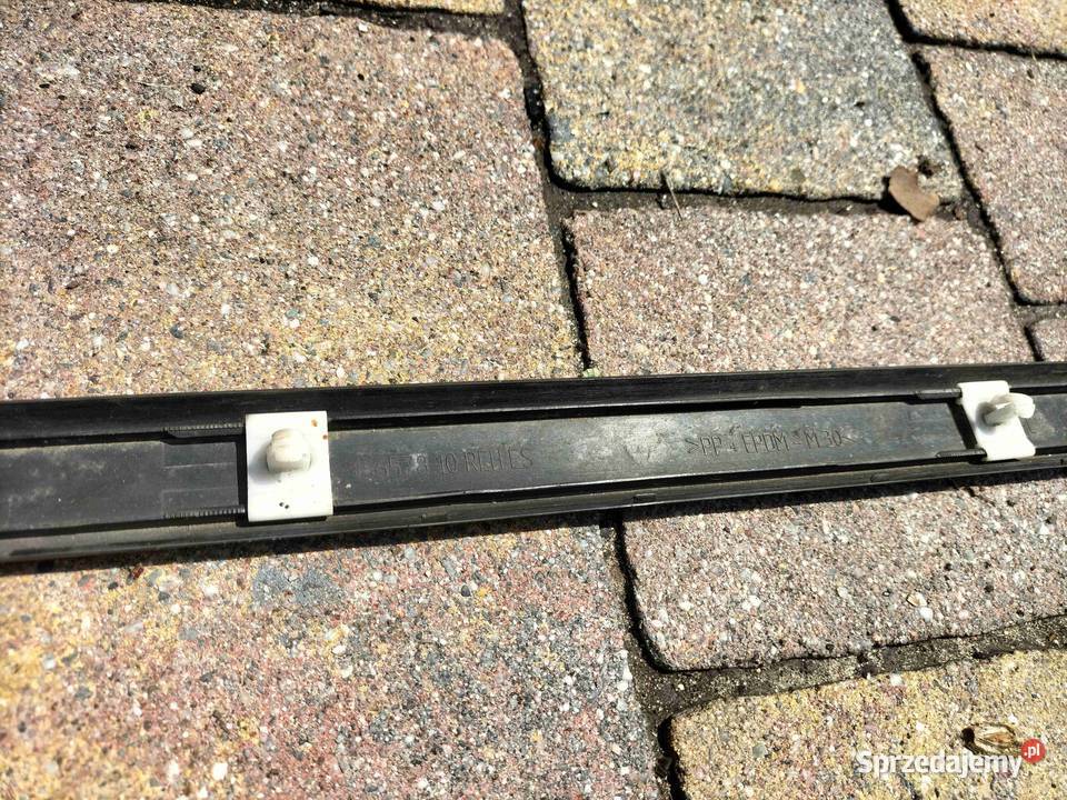 Listwa drzwi kierowcy BMW E46 Compact Poręba