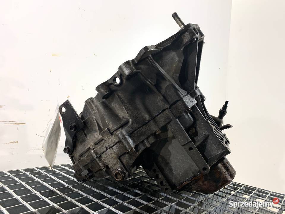 SKRZYNIA BIEGÓW SUZUKI SWIFT III P30 13 92 Skrzyni biegów