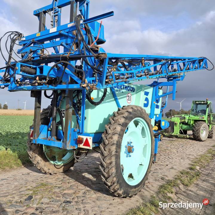 Opryskiwacz Berthoud Mack 3200l 282724m 7 sekcji Strzelno