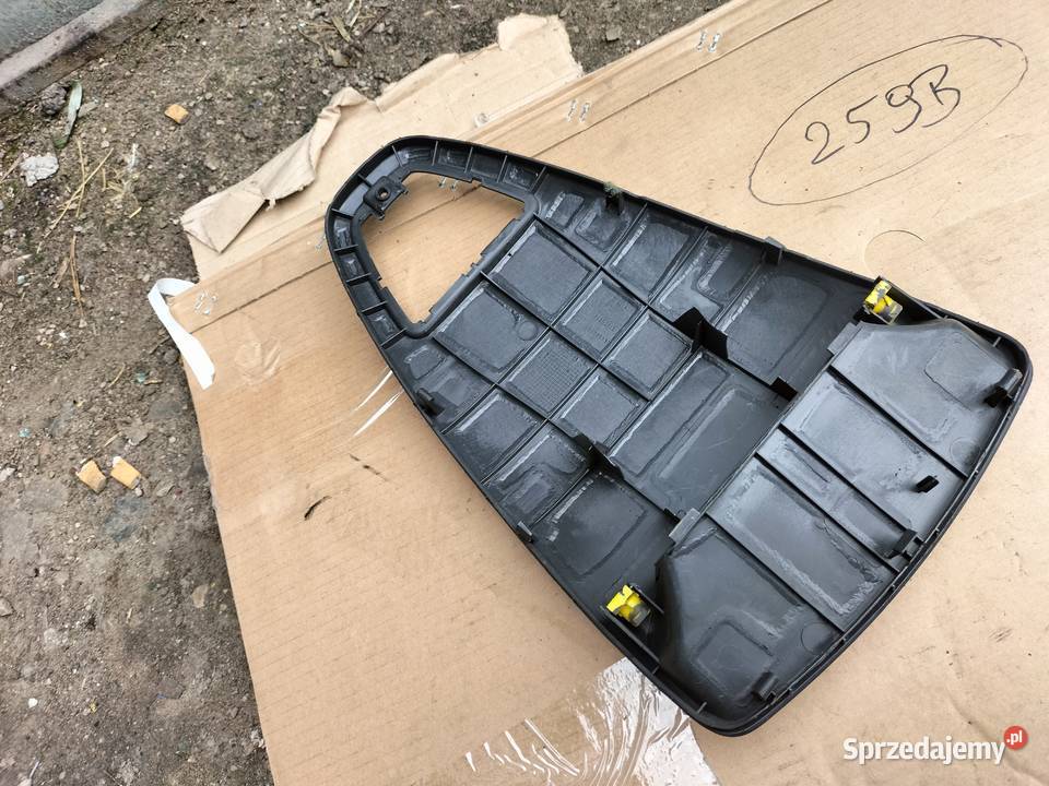 OPEL CORSA D 13205164 PANEL WYŚWIETLACZ OSŁONA Kamień-Kolonia