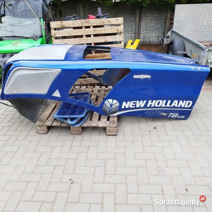 Maska pokrywa silnika ciagnik Holland 8435 Łowicz sprzedam