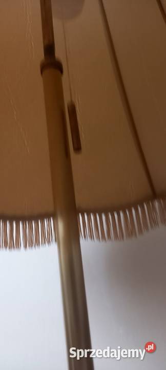 Mosiężna lampa podłogowa z abażurem Skierniewice