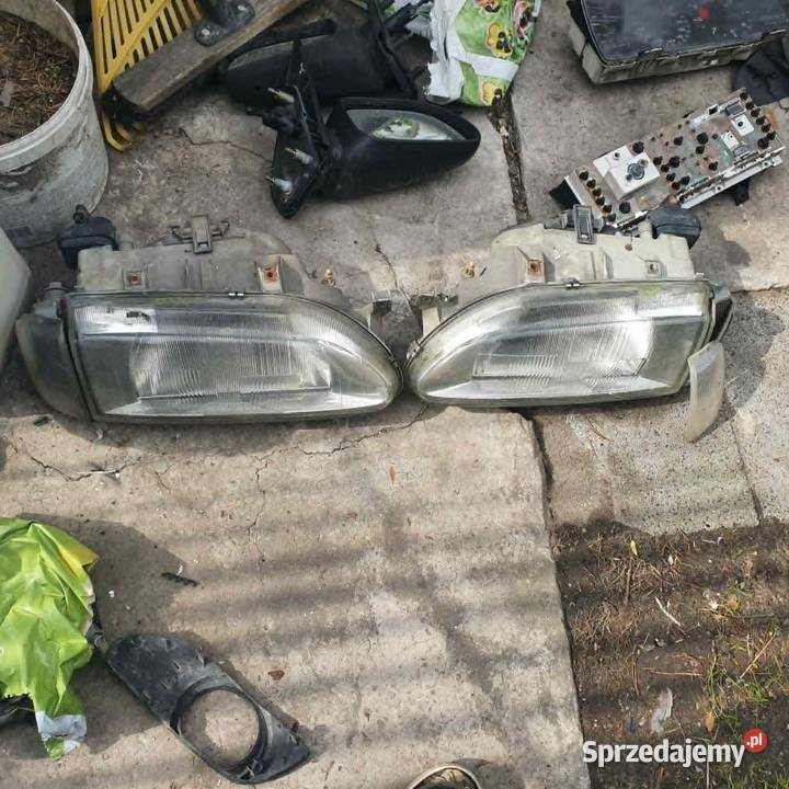 Lampa przednia prawa lewa Renault 19 lift polift Kraków