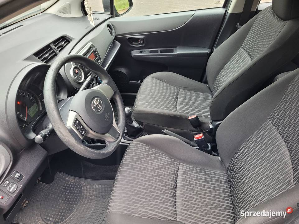 Sprzedam toyotę yaris CD mazowieckie Warszawa
