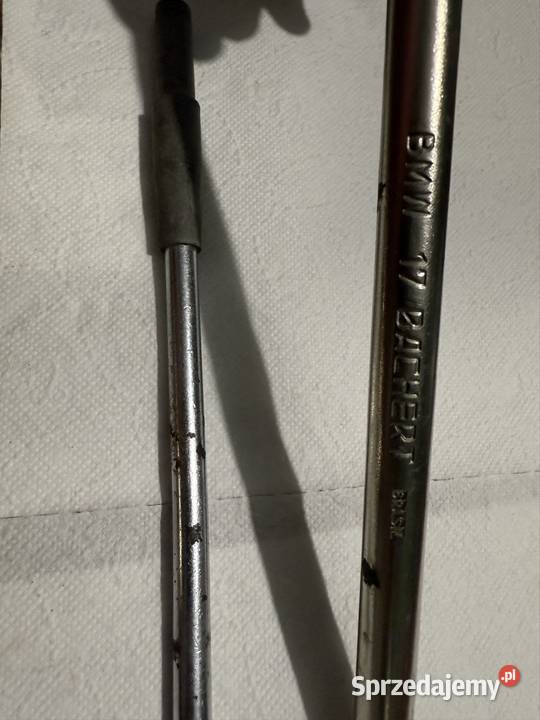 Zestaw klucz do kół 17 tka klucz do świec 21 z