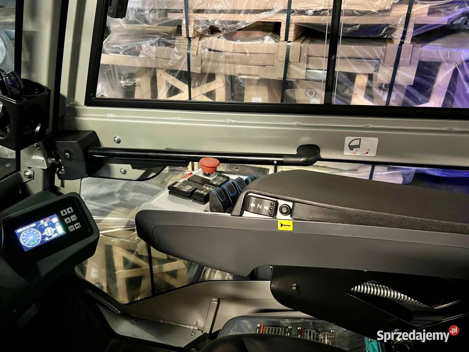 Elektryczny wózek widłowy Heli 3500 w wersji