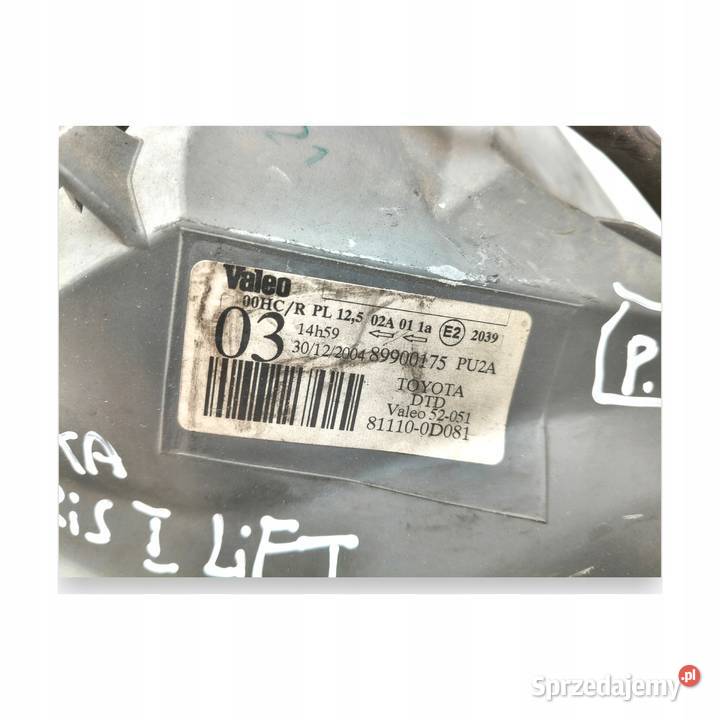 LAMPA PRAWA Toyota Yaris I LIFT 0306 prawy przód osobowe Chełm sprzedam