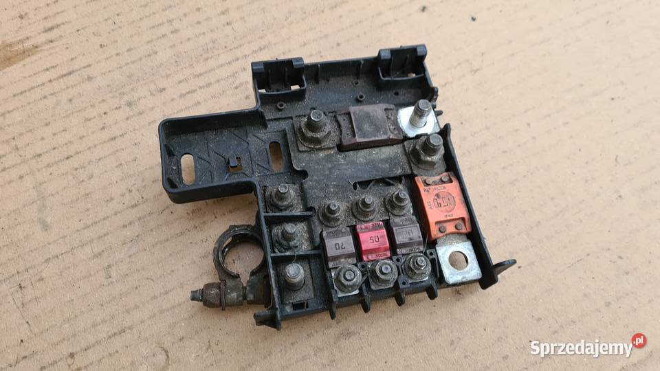 IVECO DAILY 4 0611 klema plusowa bezpieczniki Legnica