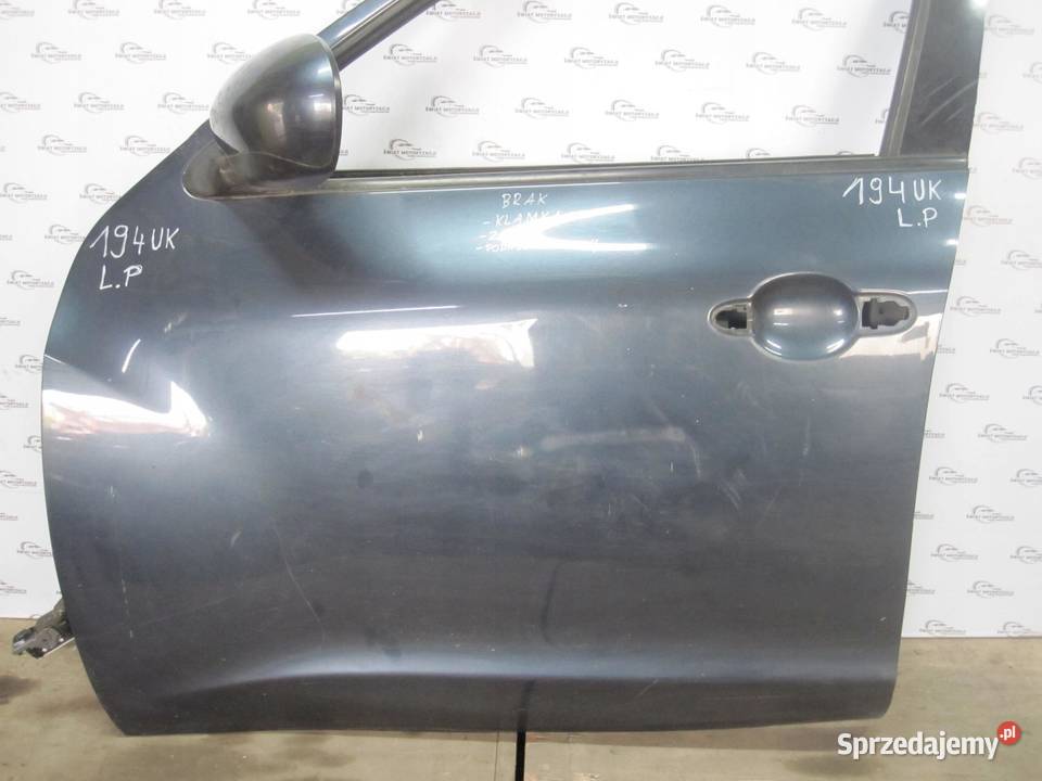 NISSAN JUKE 11r drzwi lewe przód