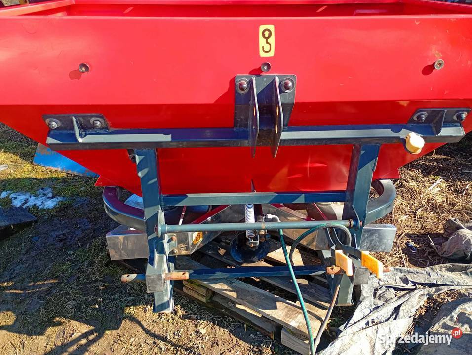 Rozsiewacz nawozu 800l Rozsiewacze nawozów lubelskie Tarnawatka