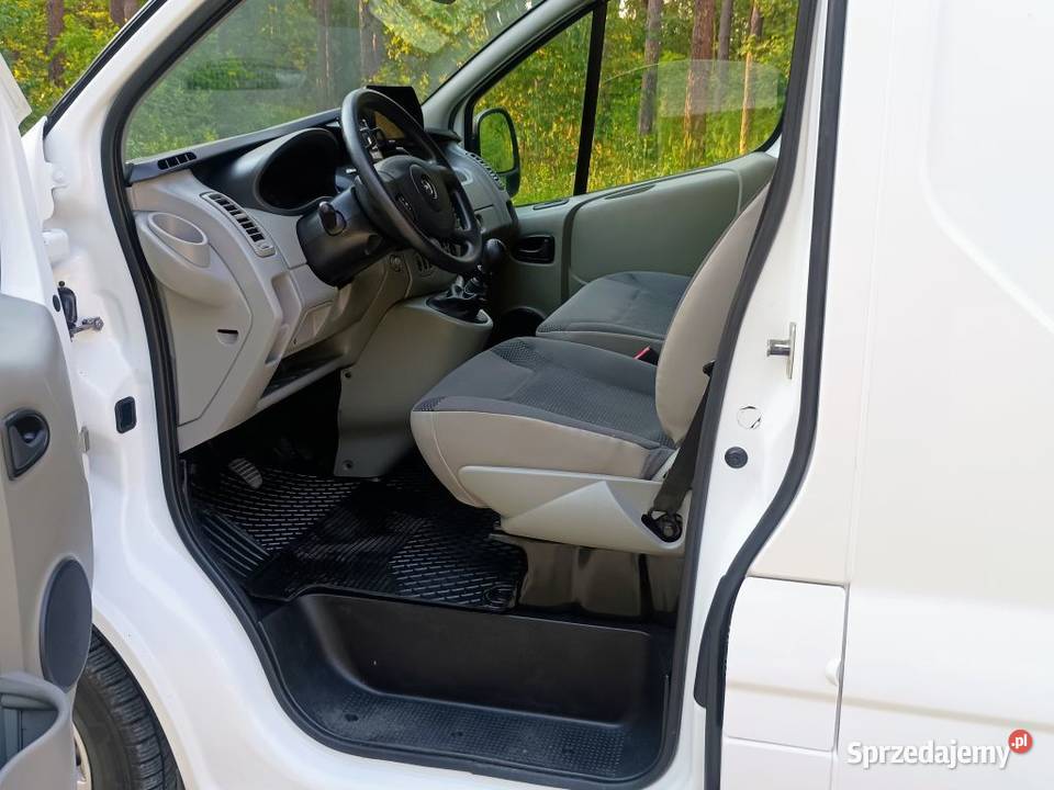 Opel Vivaro 20 CDTI 115 Long Klima Elektryka welurowa tapicerka Mielec