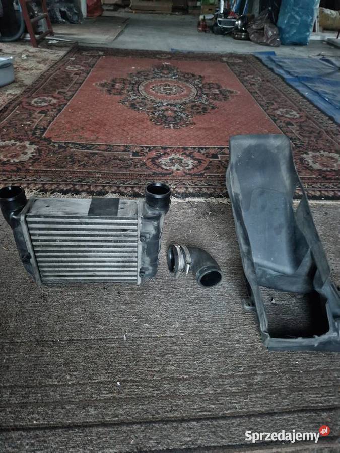 Chłodnica powietrze Intercooler Audi A4 b7 18T osobowe Gaj sprzedam