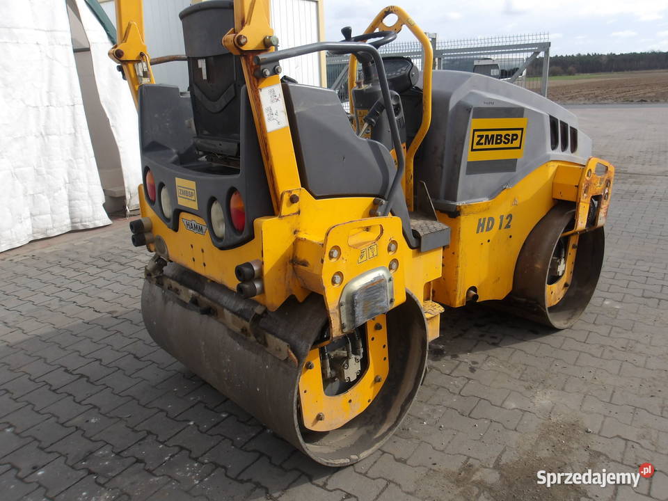 Walec dwubębnowy przegubowy Hamm HD12 VV