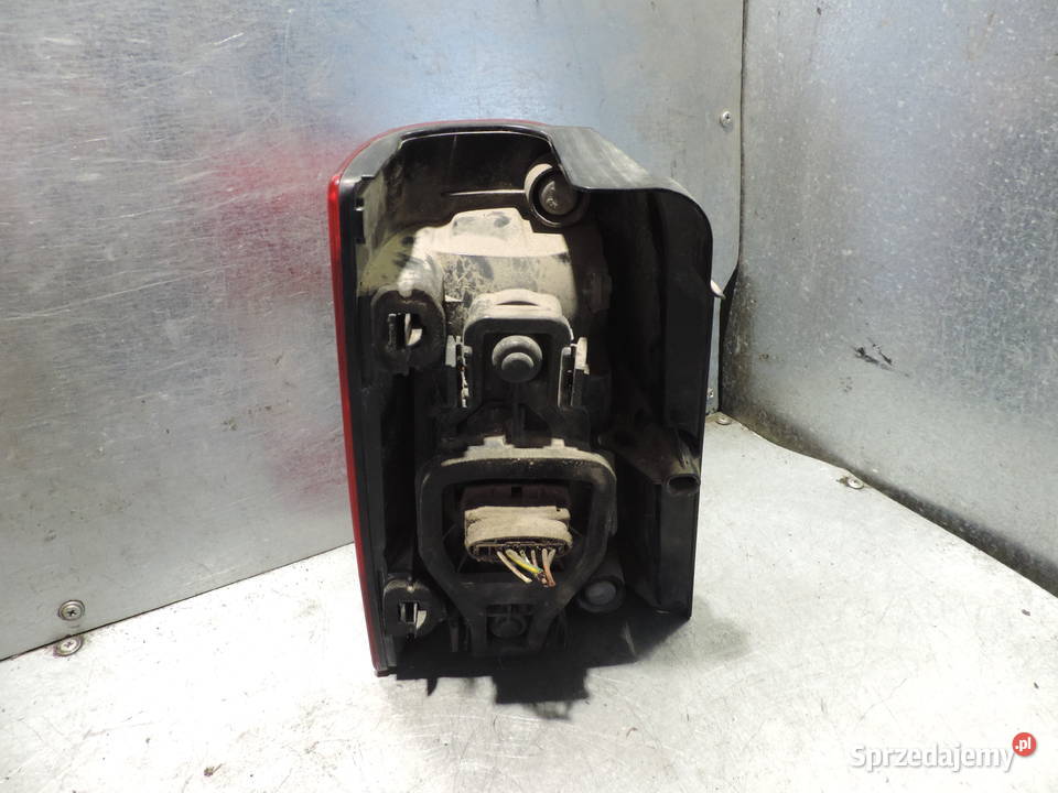 LAMPA PRAWY TYŁ CITROEN BERLINGO1 FL PARTNER Lampy tylne Nowy Sącz