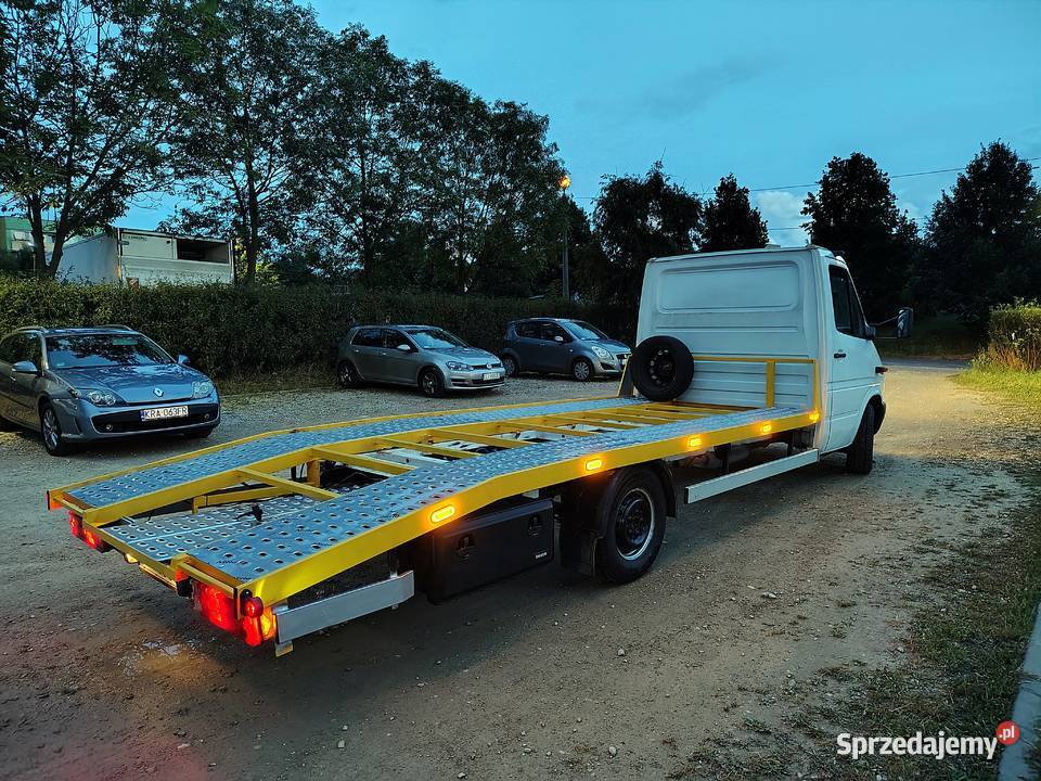 MercedesBenz sprinter 313cdi autolaweta Rok produkcji 2005 Jaworzno sprzedam