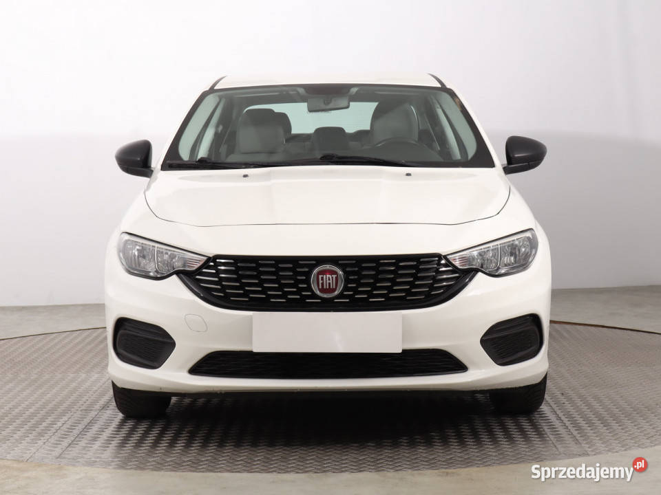 Fiat Tipo 14 16V Rok produkcji 2017 śląskie Katowice