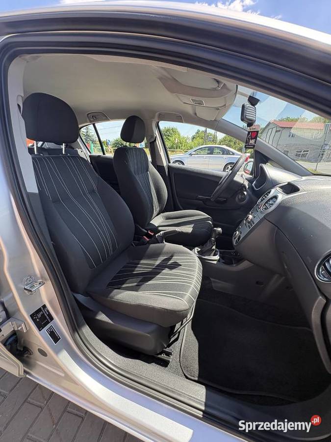 Opel Corsa 12 benzyna 80 klimatyzacja salon 80KM Dolna Grupa