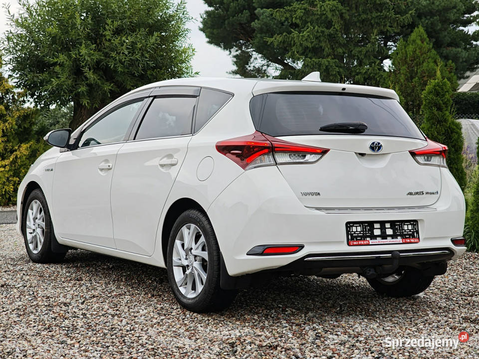 Toyota Auris II 2012 Auris Sadlno
