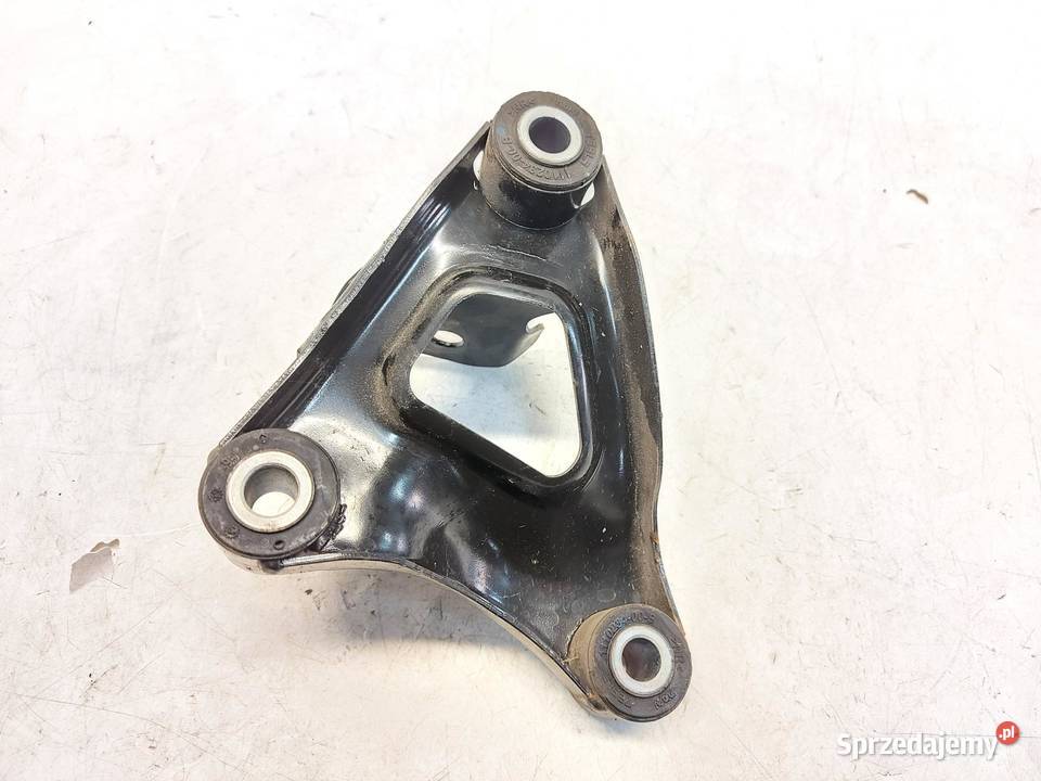 TESLA MODEL Y 2022r ŁAPA WSPORNIK MOCOWANIE osobowe