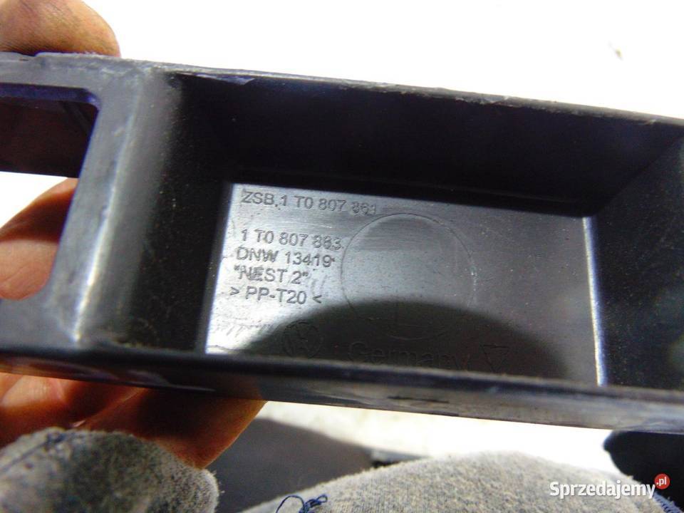 ŚLIZG ZDERZAKA TYŁ VW TOURAN I 1T0807863 osobowe sprzedam
