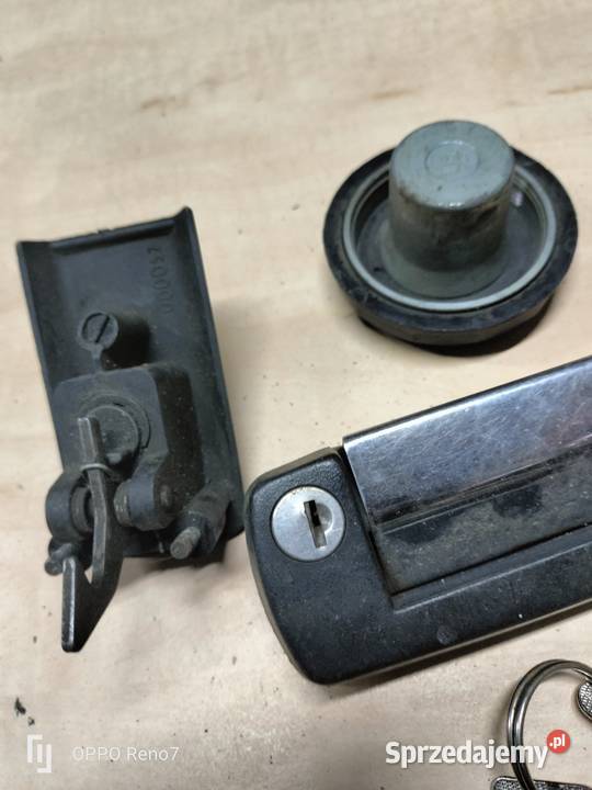 Zamek klapy wlew paliwa klamka Fiat 126p Łubno sprzedam