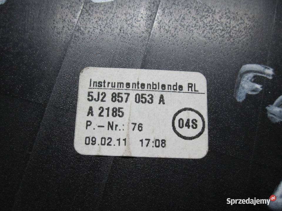 SKODA FABIA II LIFT 11r obudowa ramka licznika