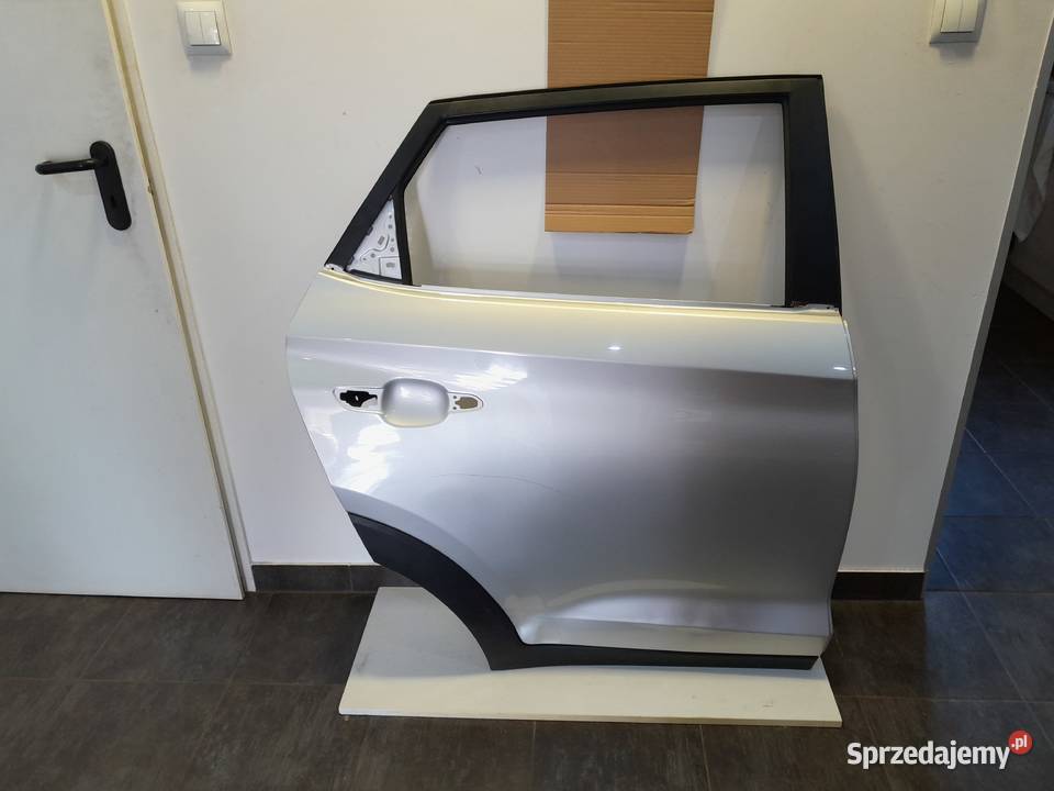 ORGINALNE DRZWI TYLNE PRAWE U3S HYUNDAI TUCSON osobowe Skierniewice