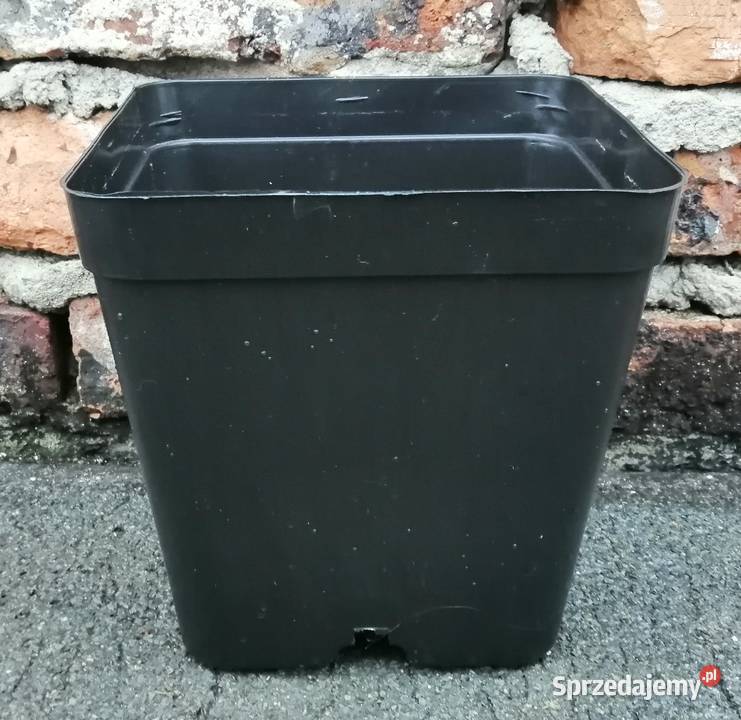Doniczki produkcyjne P18 4L 18x18x18 czarne Pozostałe Siewierz