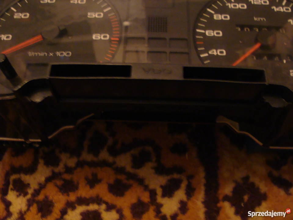 Audi 80 B4 19 TDI licznik z obrotomierzem Rok produkcji 1994 Słupsk